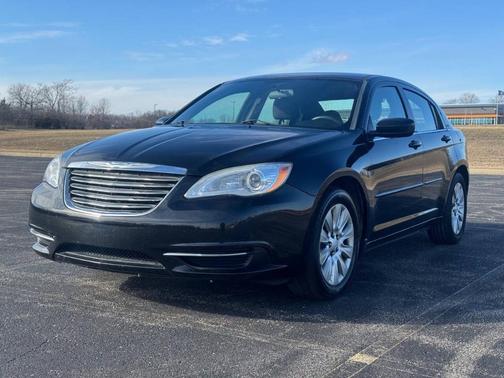 2014 Chrysler 200 LX