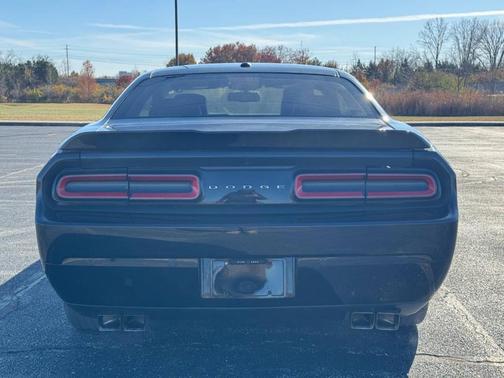 2013 Dodge Challenger SXT