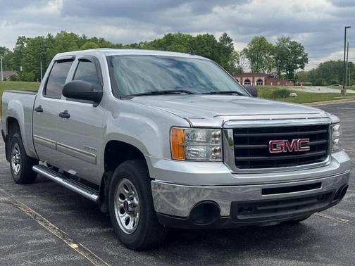 Pure Silver Metallic 2010 GMC Sierra 1500 SLE