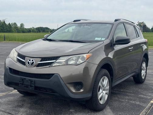 Pyrite Mica 2015 Toyota RAV4 LE