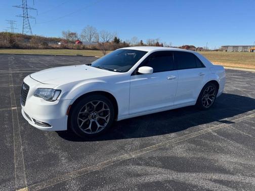 2016 Chrysler 300 S