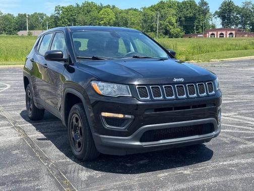 Diamond Black 2019 Jeep Compass Sport