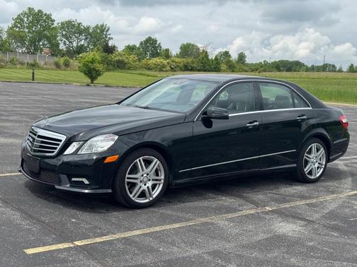 2010 Mercedes-Benz E-Class E 550 4MATIC