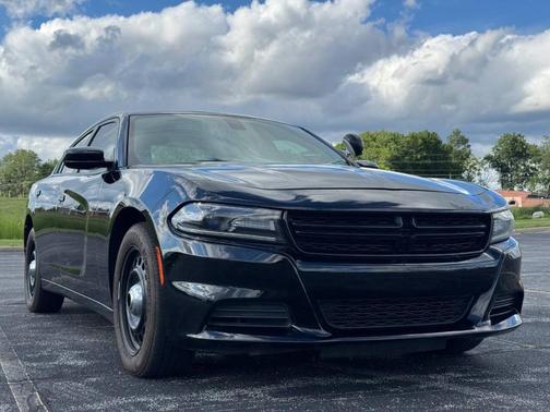 Pitch Black Clearcoat 2016 Dodge Charger Police