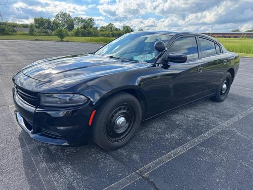 Pitch Black Clearcoat 2016 Dodge Charger Police