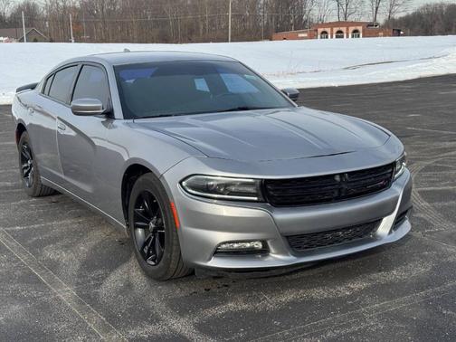 2016 Dodge Charger SXT