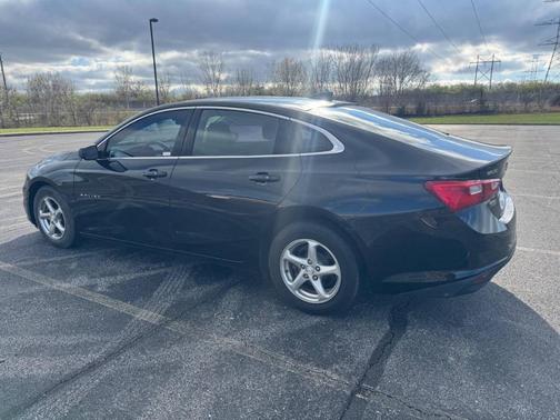 Mosaic Black Metallic 2016 Chevrolet Malibu LS