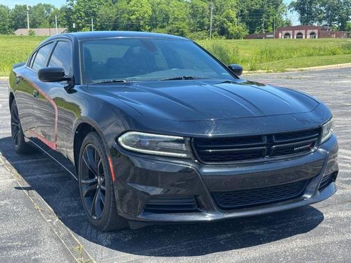 Pitch Black Clearcoat 2017 Dodge Charger SE