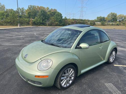 2008 Volkswagen New Beetle SE