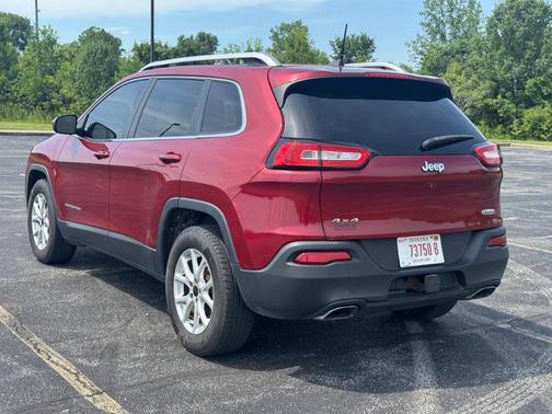2016 Jeep Cherokee Altitude