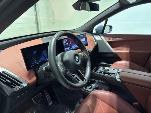 2026 BMW iX xDrive60