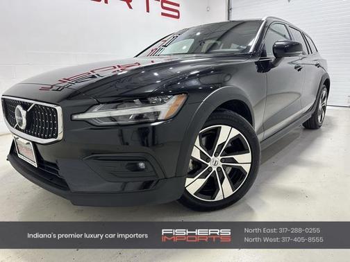2023 Volvo V60 Cross Country B5 Plus