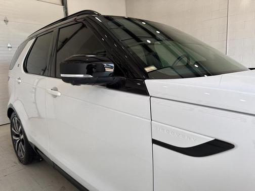 2024 Land Rover Discovery Dynamic SE