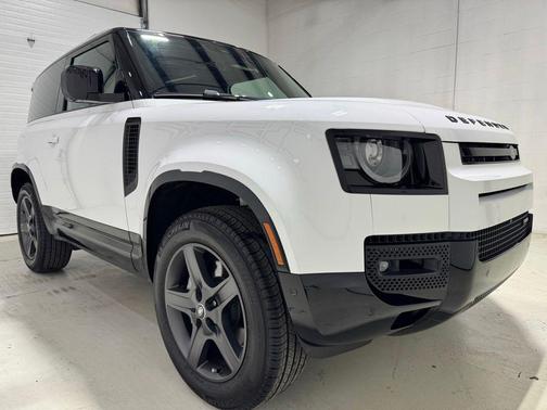 White 2023 Land Rover Defender 90 X-Dynamic SE