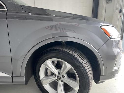 2021 Audi Q7 45 Premium