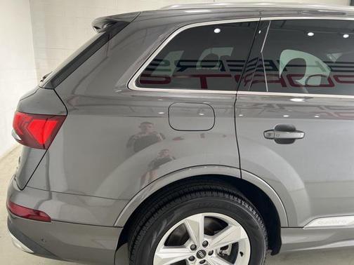 2021 Audi Q7 45 Premium
