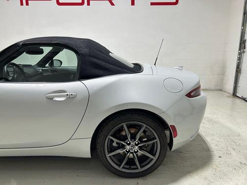 Ceramic Metallic 2016 Mazda MX-5 Miata Grand Touring