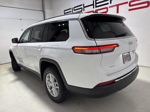 2022 Jeep Grand Cherokee L Laredo