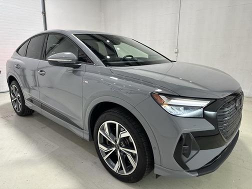 2024 Audi Q4 e-tron Premium Plus 50 quattro