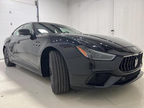 2022 Maserati Ghibli Modena Q4