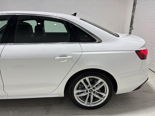 2023 Audi A4 45 S line Premium