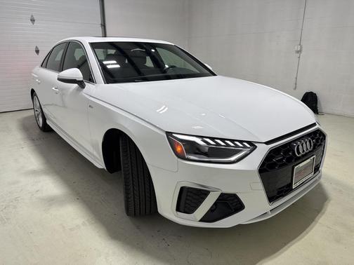 2023 Audi A4 45 S line Premium