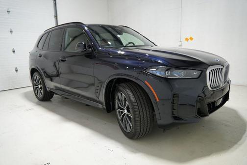Carbon Black Metallic 2024 BMW X5 xDrive40i