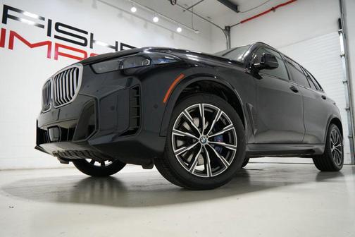 Carbon Black Metallic 2024 BMW X5 xDrive40i