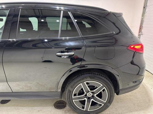 2025 Mercedes-Benz GLC 350e Base