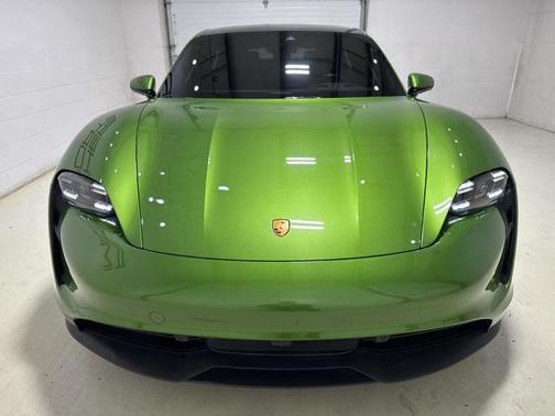 2022 Porsche Taycan Base