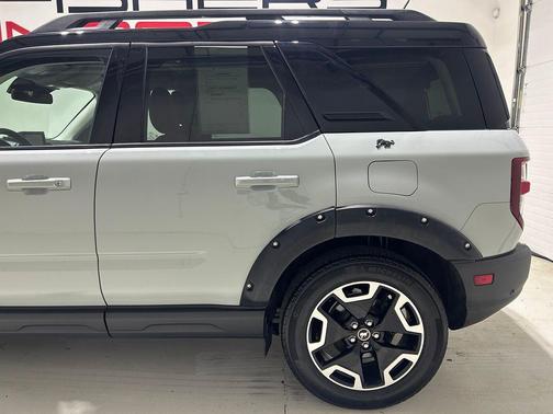 Cactus 2023 Ford Bronco Sport Outer Banks