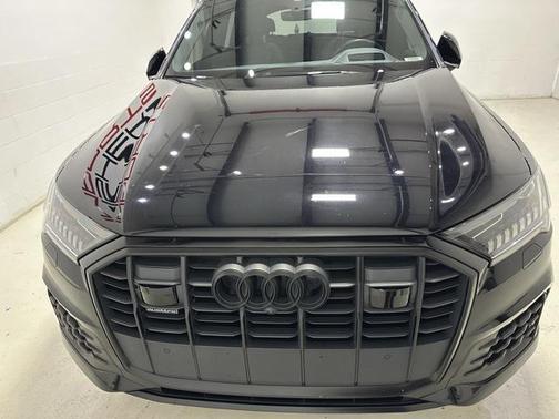 2021 Audi Q7 55 Prestige