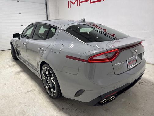 2021 Kia Stinger GT2