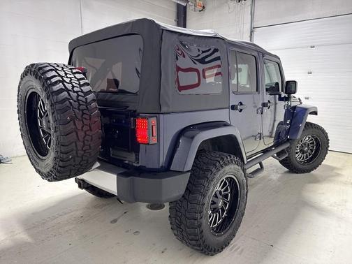 2013 Jeep Wrangler Unlimited Sahara