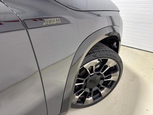 2023 BMW XM Base