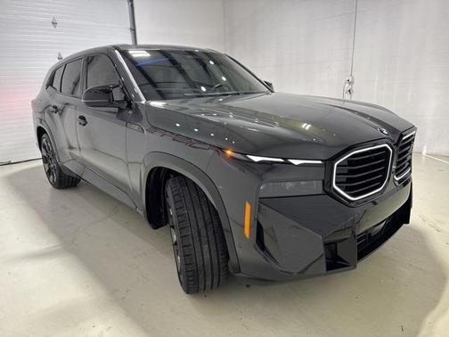 2023 BMW XM Base