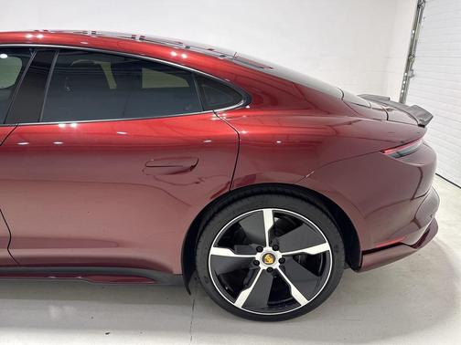 2023 Porsche Taycan Base