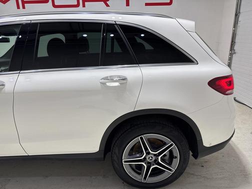 2021 Mercedes-Benz GLC 300 4MATIC