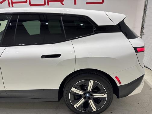2024 BMW iX xDrive50