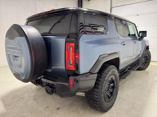 2024 GMC HUMMER EV SUV 3X