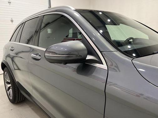 2021 Mercedes-Benz GLC 300 4MATIC
