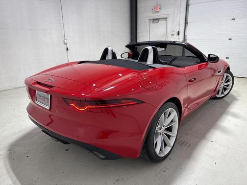 2018 Jaguar F-TYPE 296HP