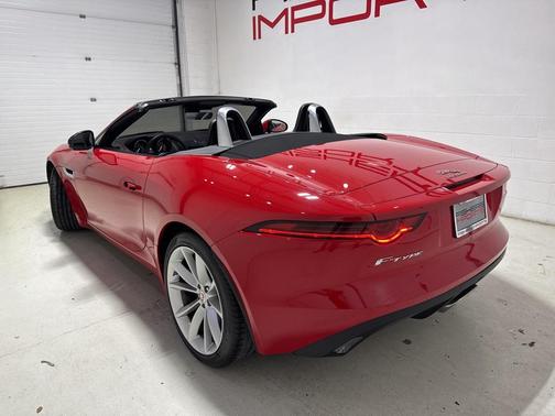 2018 Jaguar F-TYPE 296HP