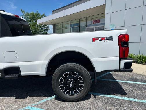 Star White Metallic Tri-Coat 2025 Ford F-250 Platinum