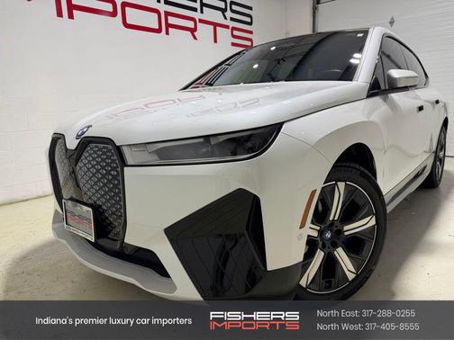 Mineral White Metallic 2023 BMW iX xDrive50