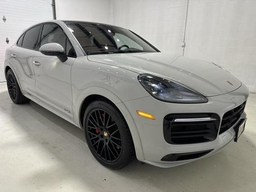 2022 Porsche Cayenne GTS
