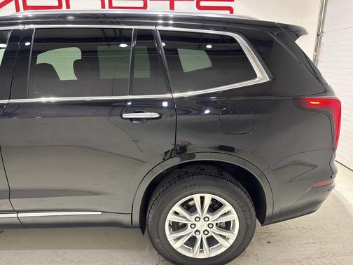 2023 Cadillac XT6 Luxury AWD