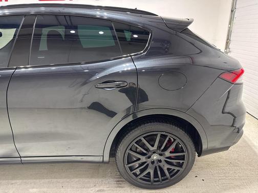 2022 Maserati Levante Modena