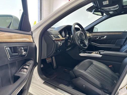 2016 Mercedes-Benz E-Class 4MATIC