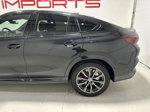 2024 BMW X6 M60i